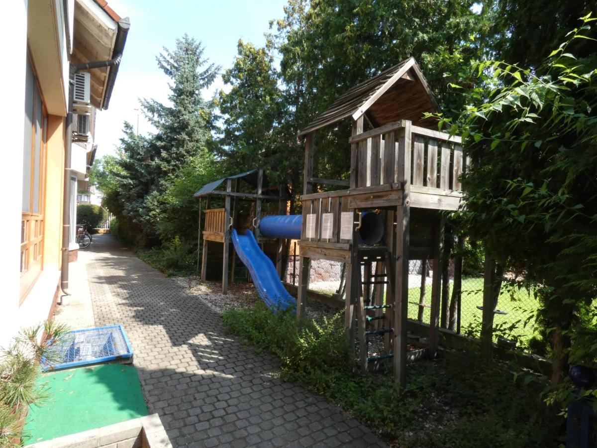 The Boys Apartman Siofok Exterior photo